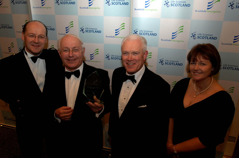 MRC Unit Director receives his award from Scottish Enterprise